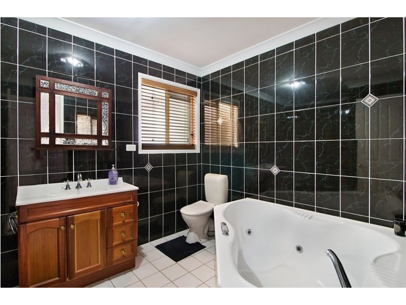 4 Paula Court, Pottsville NSW 2489