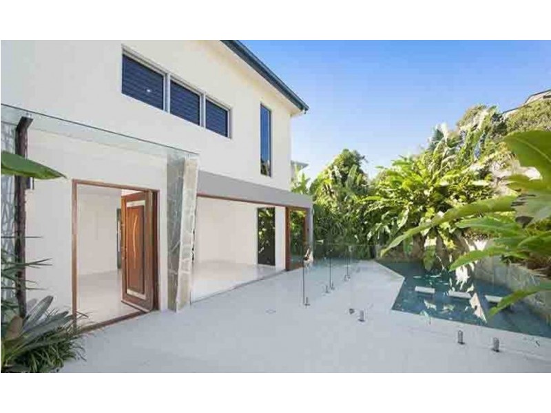 1/67 Stapylton Street, Coolangatta QLD 4225