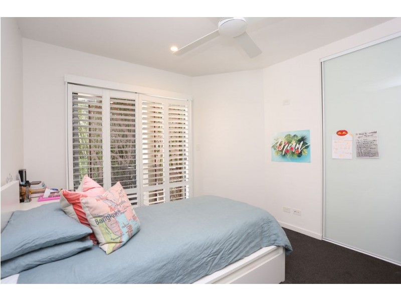 1/67 Stapylton Street, Coolangatta QLD 4225