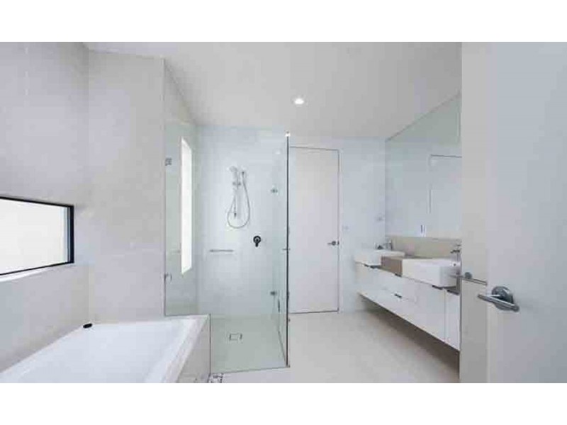 1/67 Stapylton Street, Coolangatta QLD 4225