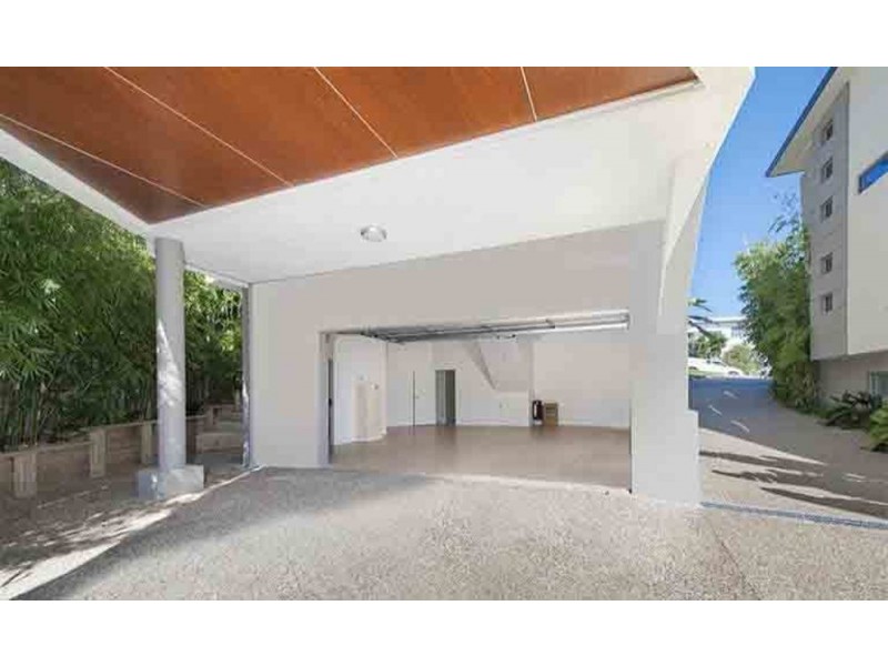 1/67 Stapylton Street, Coolangatta QLD 4225