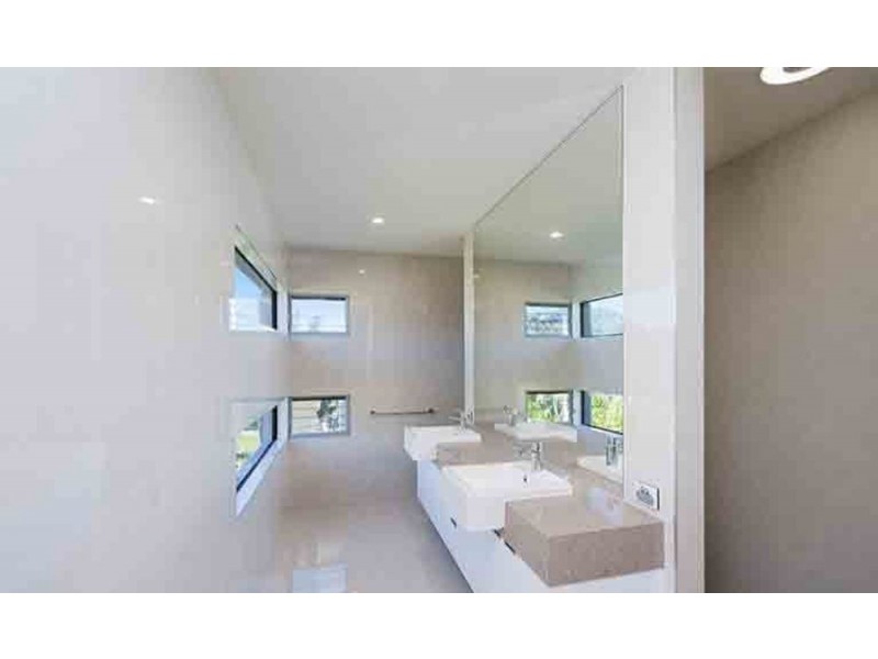 1/67 Stapylton Street, Coolangatta QLD 4225