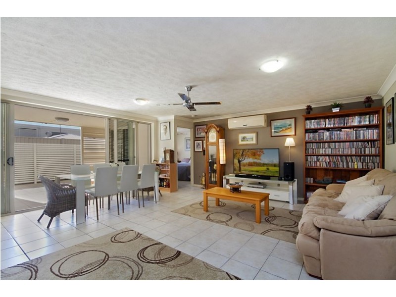 2/91 McLean Street, Coolangatta QLD 4225