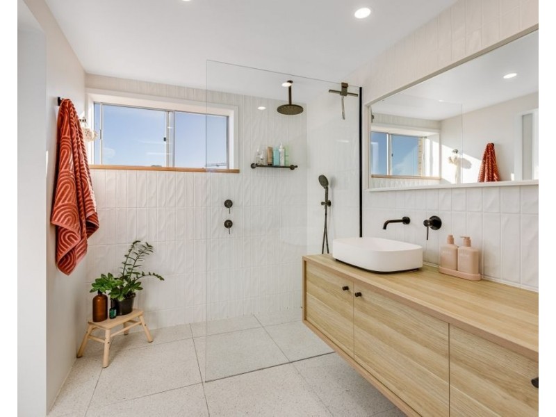 1/23 Tweed Street, Coolangatta QLD 4225