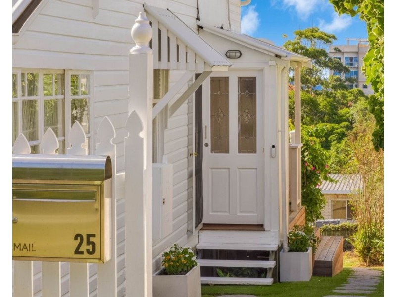 25 Tweed Street, Coolangatta QLD 4225