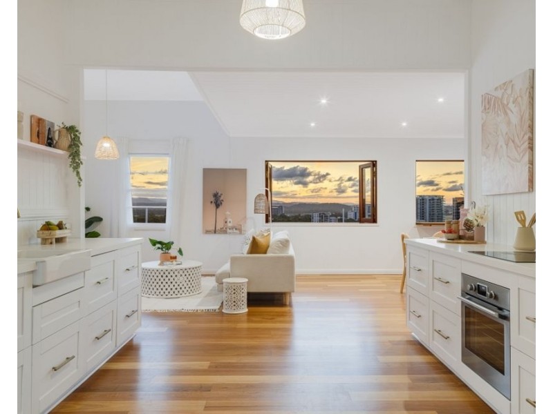 25 Tweed Street, Coolangatta QLD 4225