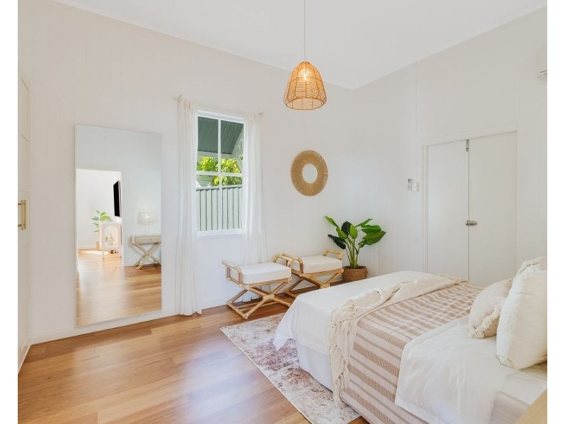 25 Tweed Street, Coolangatta QLD 4225