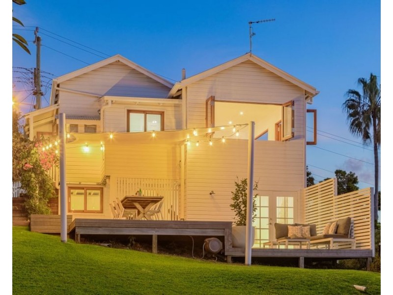 25 Tweed Street, Coolangatta QLD 4225