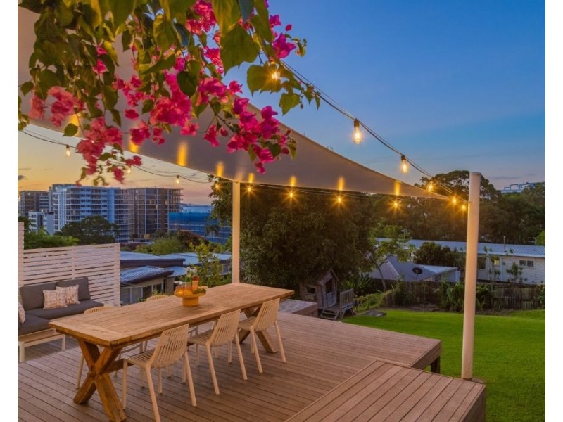 25 Tweed Street, Coolangatta QLD 4225