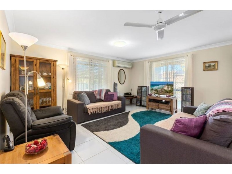 2/73a Old Ferry Road, Banora Point NSW 2486