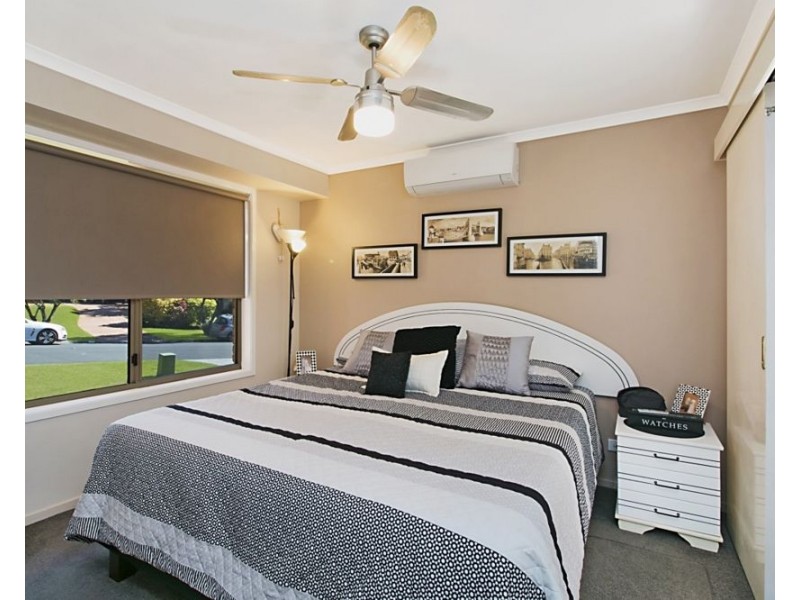 1/13 Kintyre Crescent, Banora Point NSW 2486