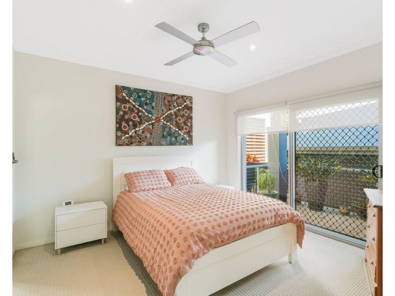 1/50 Tweed Street, Coolangatta QLD 4225