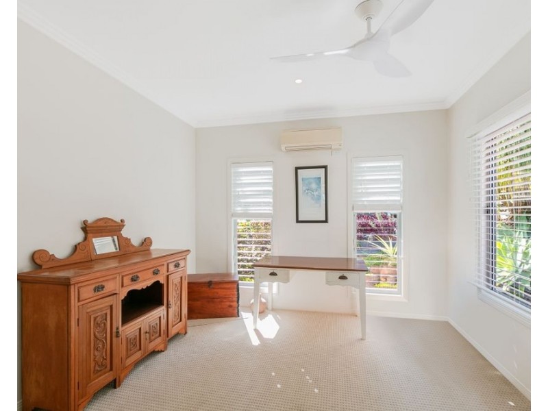1/50 Tweed Street, Coolangatta QLD 4225