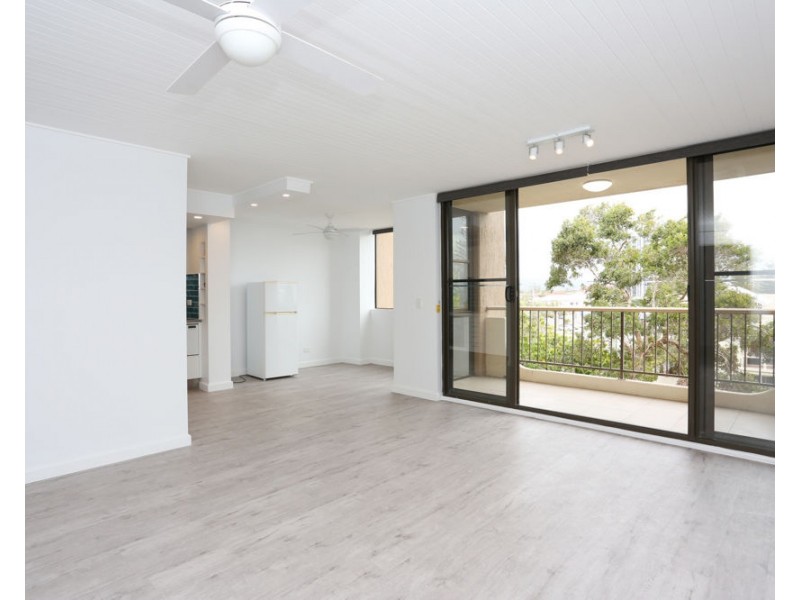 10/22 Marine Parade, Coolangatta QLD 4225