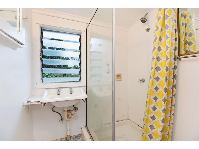 72 Garrick Street, Coolangatta QLD 4225