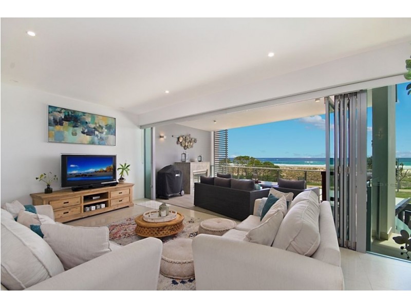 201/108 Pacific Parade, Bilinga QLD 4225