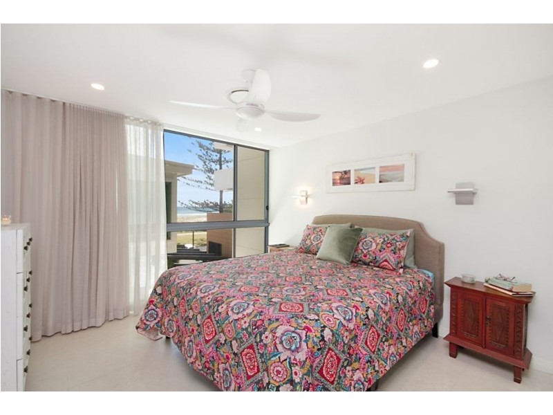 201/108 Pacific Parade, Bilinga QLD 4225