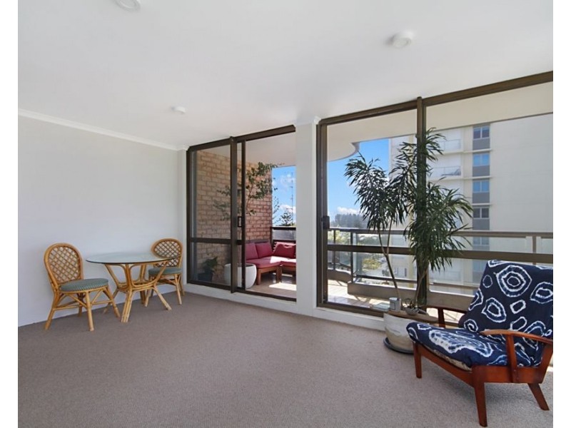 4/38 Marine Parade, Coolangatta QLD 4225