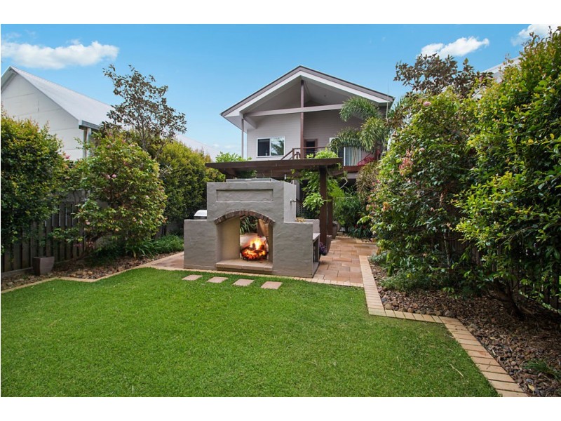 104 Riverside Drive, Tumbulgum NSW 2490