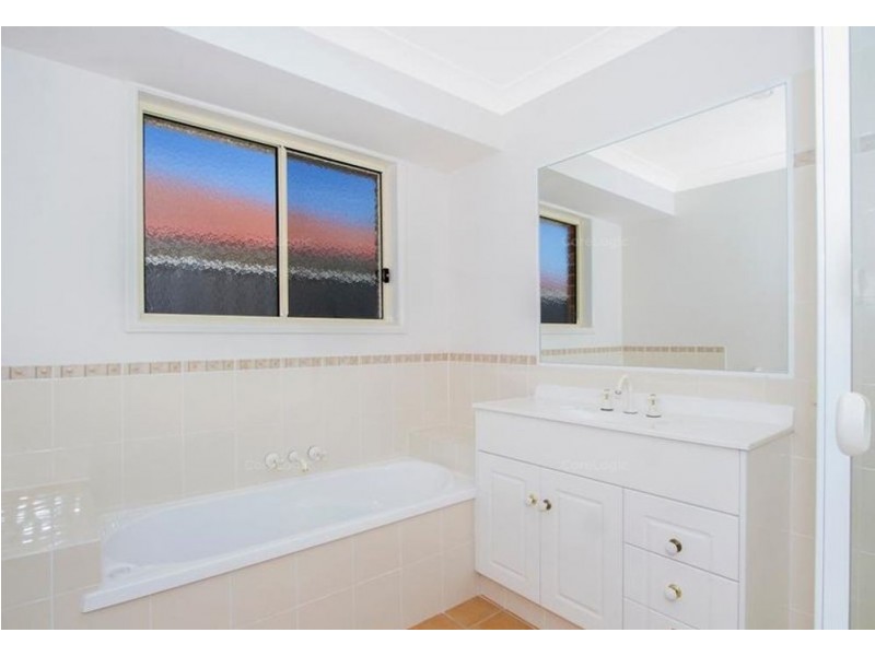 2/9 Seabreeze Boulevard, Pottsville NSW 2489