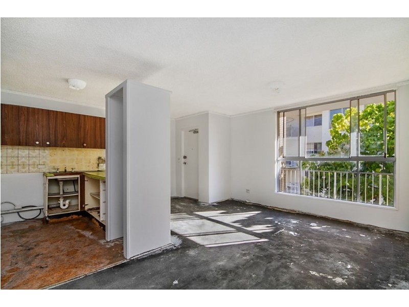 4/22 Garrick Street, Coolangatta QLD 4225