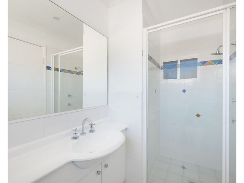 10/205 Boundary Street, Rainbow Bay QLD 4225