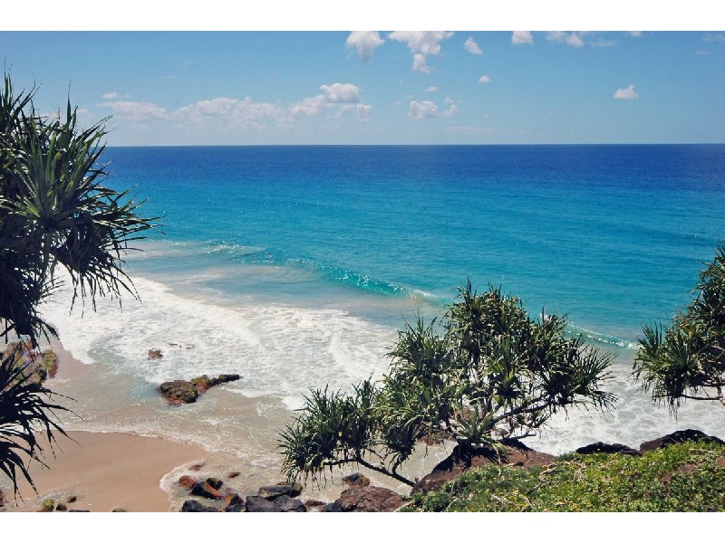 8 Garrick Street, Coolangatta QLD 4225