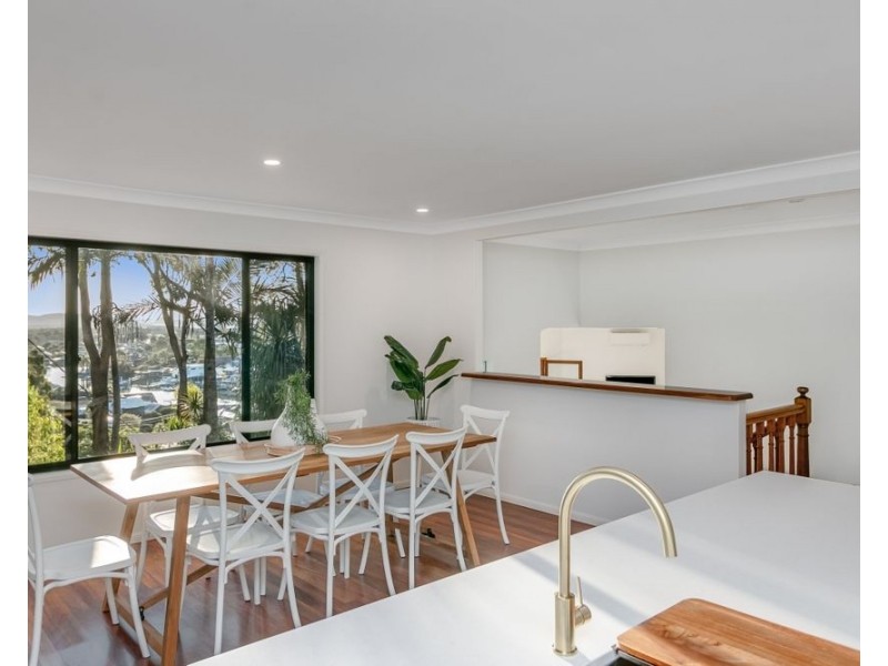10 Leeward Terrace, Tweed Heads NSW 2485