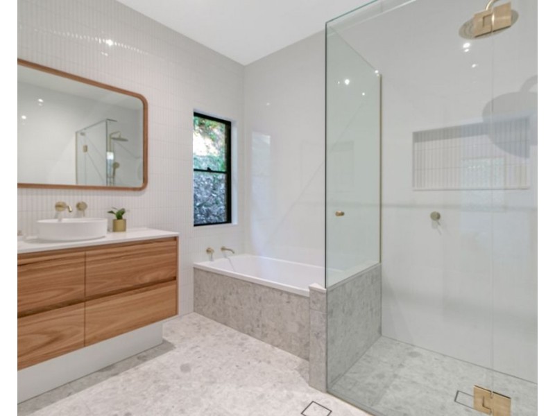 10 Leeward Terrace, Tweed Heads NSW 2485