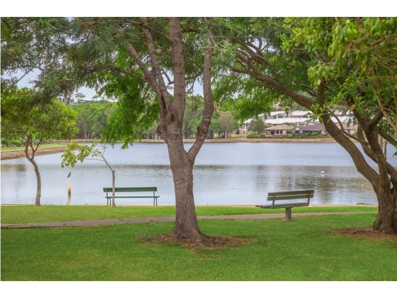 15 Kimberley Circuit, Banora Point NSW 2486