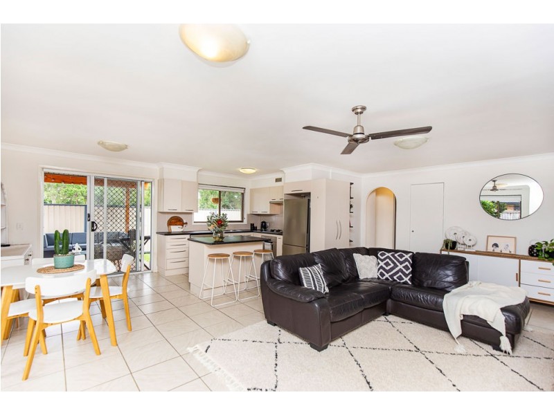 2/6 Shearwater Parade, Tweed Heads NSW 2485