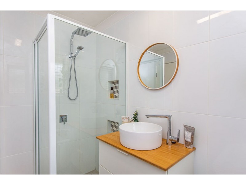 2/6 Shearwater Parade, Tweed Heads NSW 2485