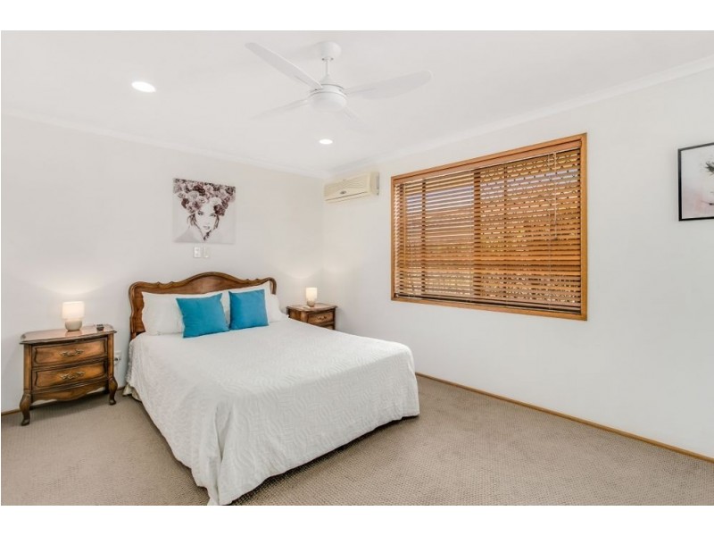 31 Oakland Parade, Banora Point NSW 2486