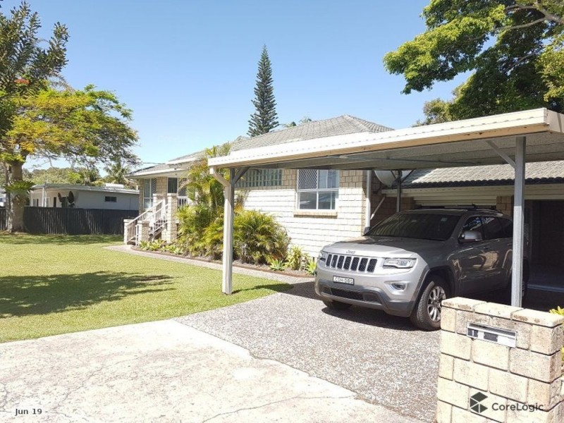 1 Floral Avenue, Tweed Heads South NSW 2486