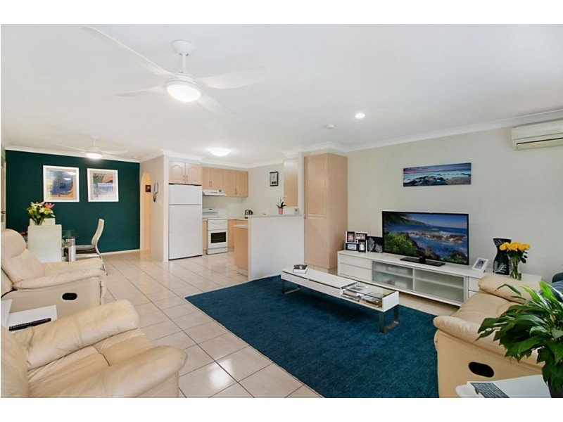 2/4 Shearwater Parade, Tweed Heads NSW 2485