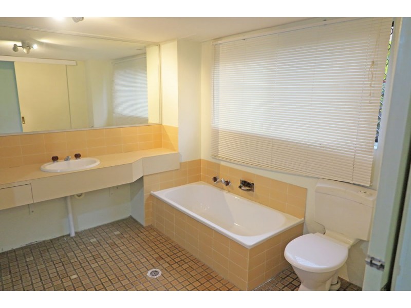 2/4 Mugga Way, Tweed Heads NSW 2485