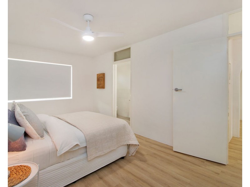 5/6 Ward Street, Rainbow Bay QLD 4225