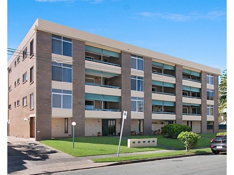 5/6 Ward Street, Rainbow Bay QLD 4225