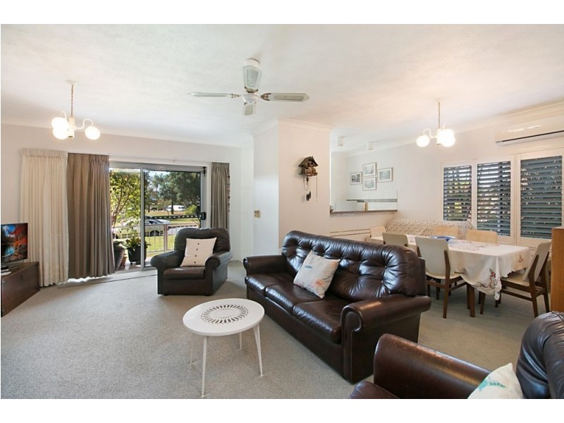 1/8 Tupia Avenue, Tweed Heads NSW 2485