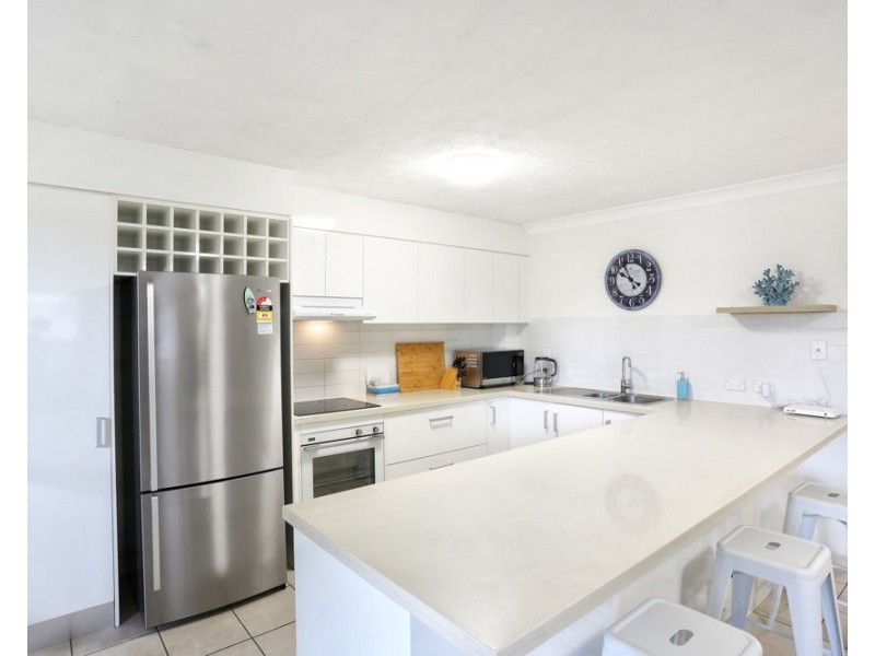 3/91 McLean Street, Coolangatta QLD 4225