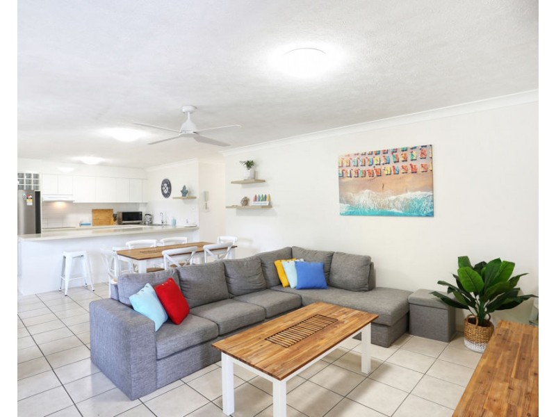 3/91 McLean Street, Coolangatta QLD 4225