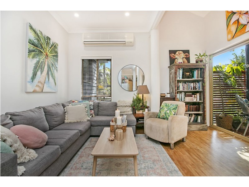 1 Myeerimba Parade, Tweed Heads West NSW 2485