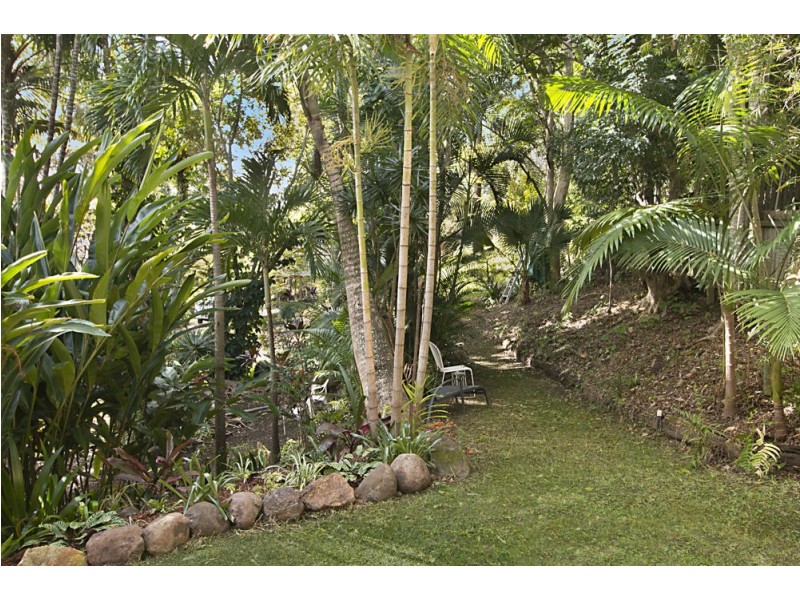 1 Myeerimba Parade, Tweed Heads West NSW 2485