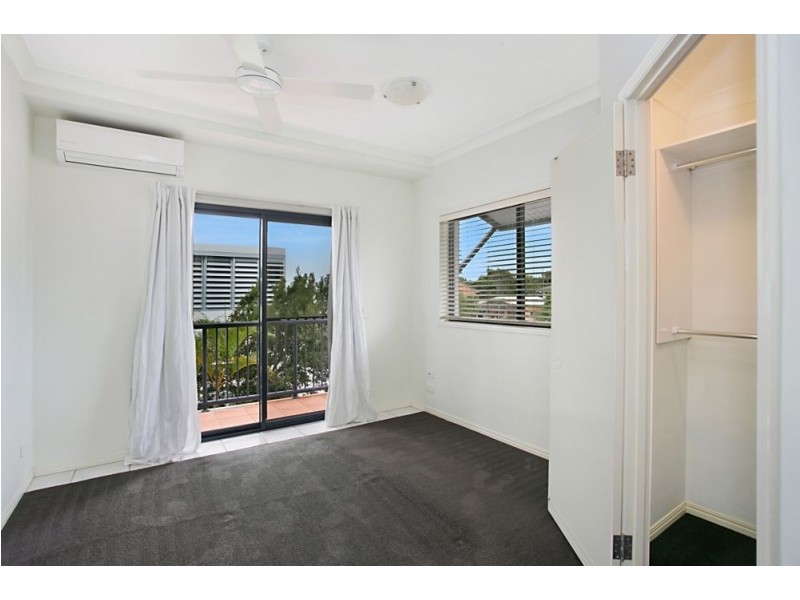 6/13 South Street, Kirra QLD 4225