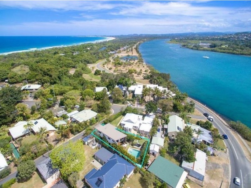 10 Chitticks Lane, Fingal Head NSW 2487