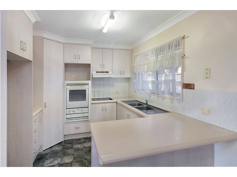 1/3 Lovat Brae, Banora Point NSW 2486