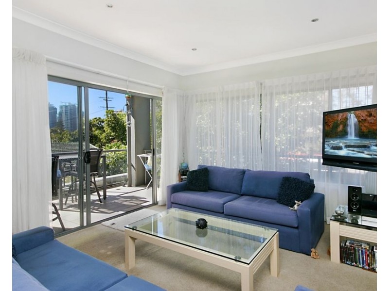 10/3 Carmichael Close, Coolangatta QLD 4225