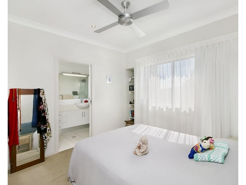 10/3 Carmichael Close, Coolangatta QLD 4225