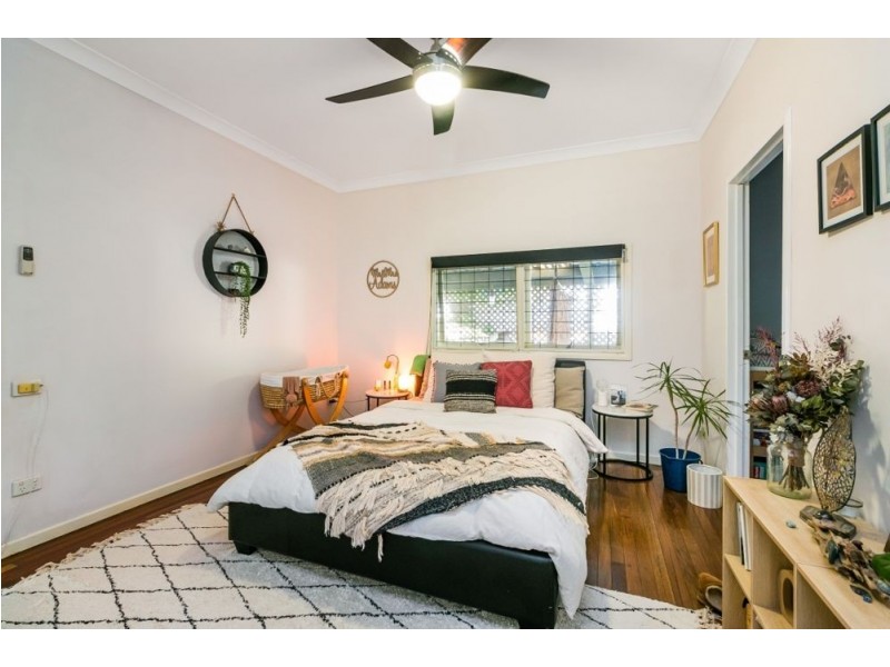 2 Lakeview Parade, Tweed Heads South NSW 2486