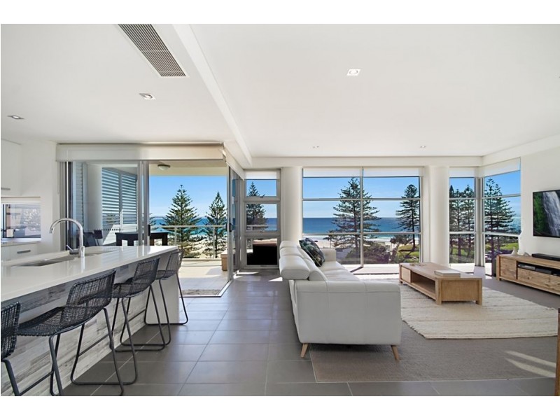 7/11 Eden Avenue, Rainbow Bay QLD 4225